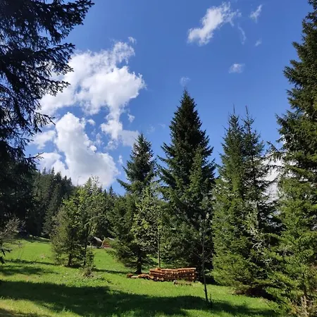 La Maisonette 1878 3*