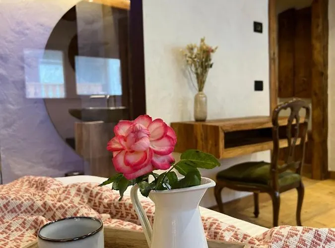 La Maisonette 1878 3*