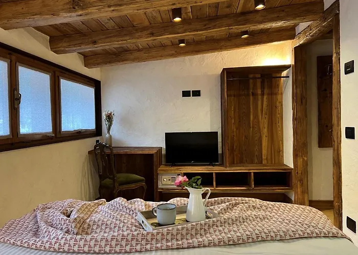 La Maisonette 1878 3*